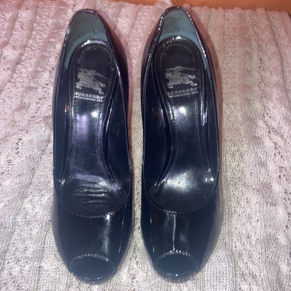 Burberry studded black heels - Picture 3 of 12